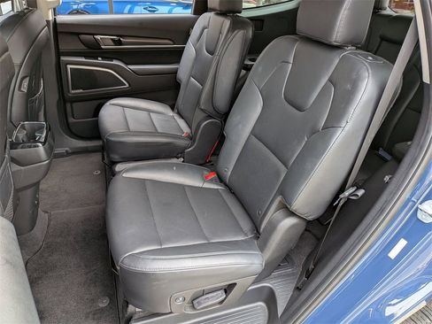 Certified 2023 Kia Telluride S image 24