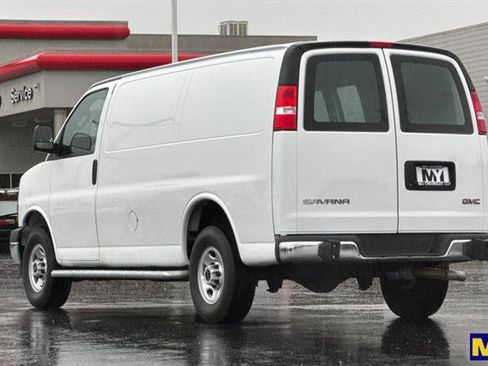 Used 2024 GMC Savana 2500 w/ Driver Convenience Package image 6