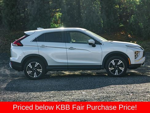 Used 2024 Mitsubishi Eclipse Cross SE image 10