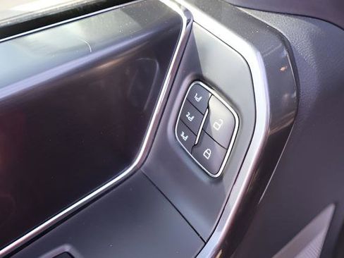 Used 2022 Ford F150 Lariat w/ Equipment Group 502A High image 19