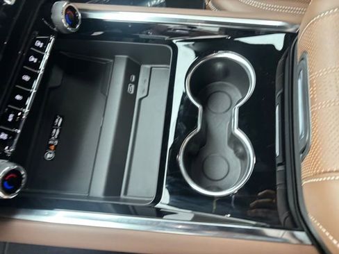 New 2026 Chevrolet Suburban High Country w/ Sun And Tow Package image 29