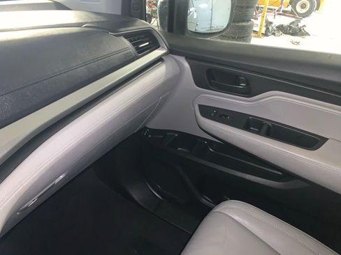 Used 2019 Honda Odyssey EX-L image 21