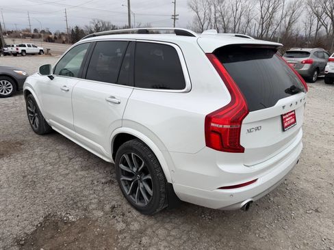 Used 2018 Volvo XC90 T5 Momentum w/ Convenience Package image 5