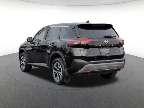 Used 2021 Nissan Rogue SV image 7