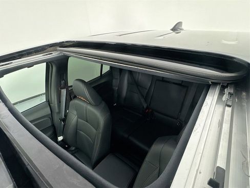 Used 2025 Honda Ridgeline TrailSport image 34