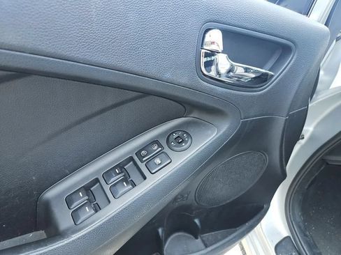 Used 2015 Kia Forte LX w/ Popular Package FWD image 15