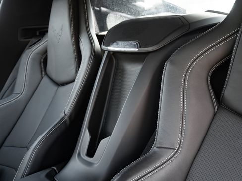 Used 2026 Chevrolet Corvette Z06 RWD image 31