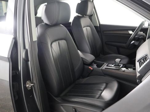 Used 2023 Audi Q5 2.0T Premium w/ Convenience Package image 32