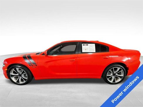 Used 2016 Dodge Charger R/T image 8