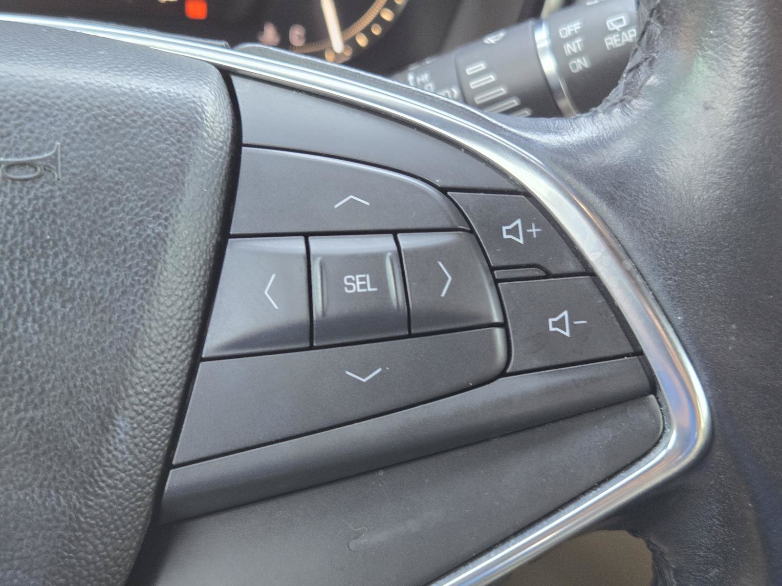 Used 2019 Cadillac XT5 FWD image 23