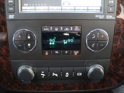 Used 2012 GMC Sierra 3500 Denali image 35