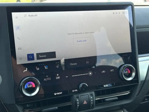 Used 2024 Lexus GX 550 w/ Accessory Package (Z1) AWD/4WD image 41