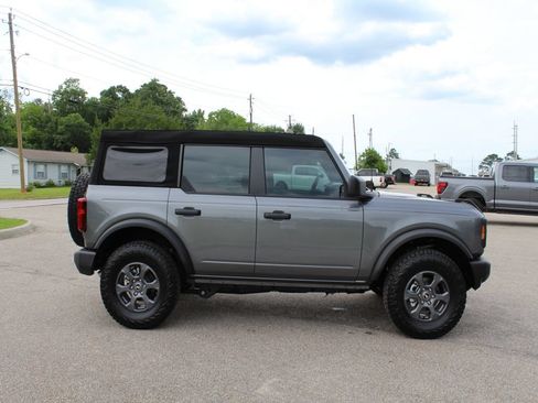 New 2025 Ford Bronco 4-Door AWD/4WD image 4