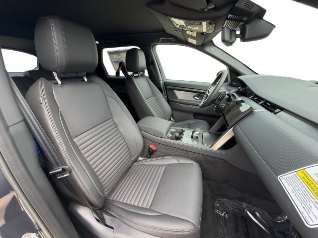New 2026 Land Rover Discovery Sport Landmark AWD/4WD image 16
