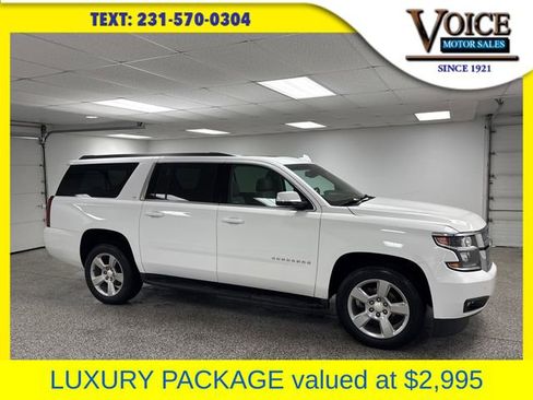 Used 2017 Chevrolet Suburban LT w/ Luxury Package image 1
