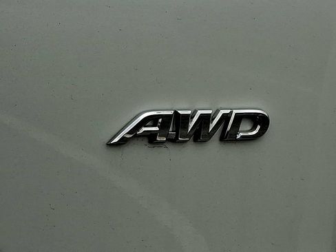Used 2023 Toyota Corolla Cross L AWD/4WD image 12