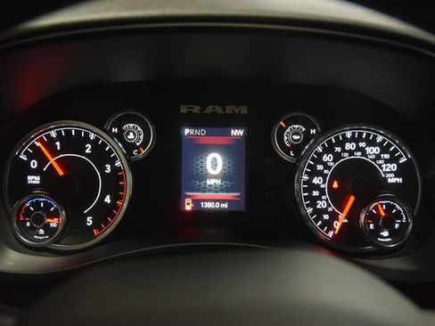 Used 2024 RAM 3500 Big Horn w/ Towing Technology Group image 54