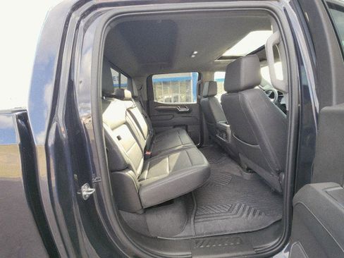 Used 2023 Chevrolet Silverado 1500 LT Trail Boss w/ LT Trail Boss Premium Package image 19