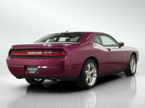 Used 2010 Dodge Challenger R/T RWD image 5