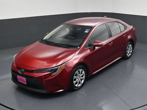 Used 2024 Toyota Corolla LE FWD image 13