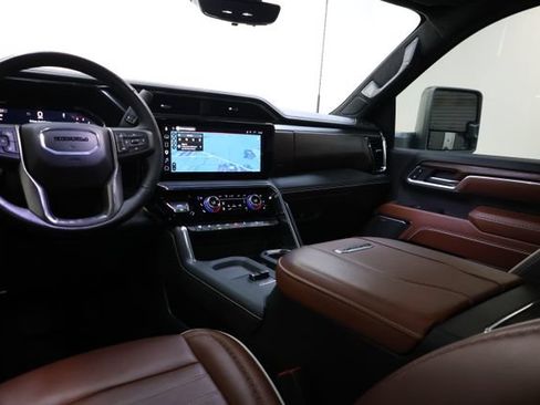 Used 2025 GMC Sierra 2500 Denali Ultimate AWD/4WD image 98