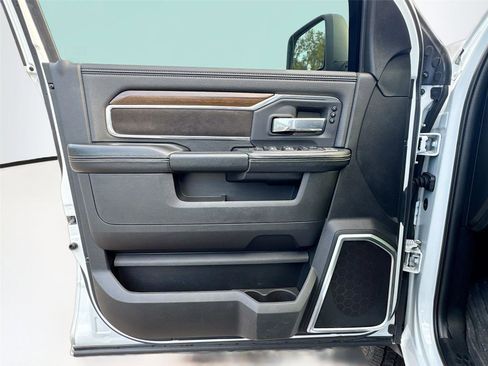 Used 2024 RAM 2500 Laramie image 18