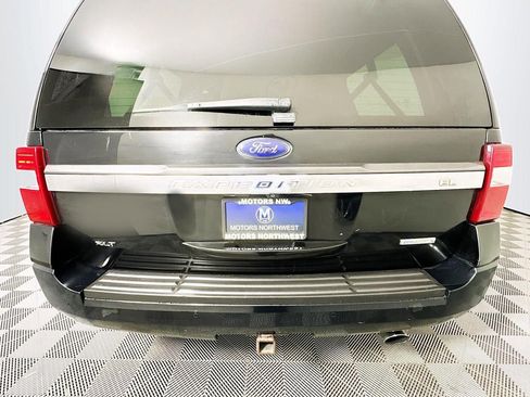 Used 2017 Ford Expedition EL XLT image 18