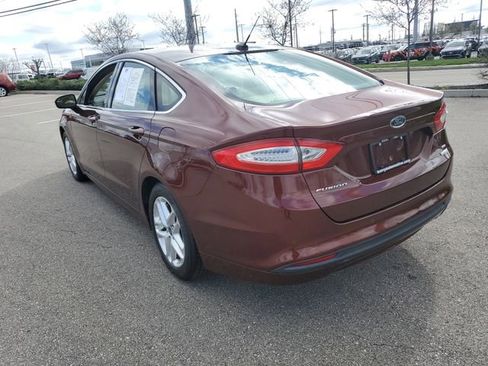 Used 2015 Ford Fusion SE w/ Equipment Group 202A image 3