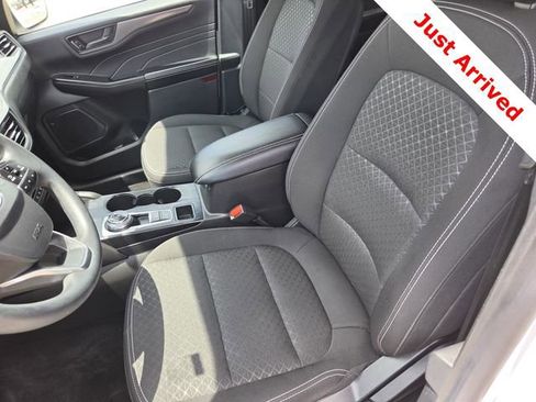 Certified 2025 Ford Escape Active w/ Tech Pack #1 FWD image 4