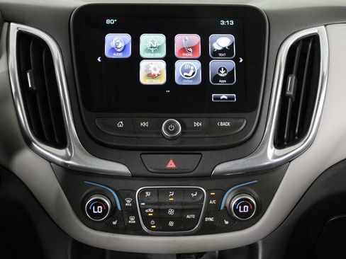 Used 2018 Chevrolet Equinox LT w/ Sun & Infotainment Package FWD image 8