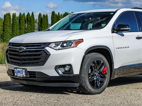 Used 2018 Chevrolet Traverse Premier w/ Redline Edition AWD/4WD image 10