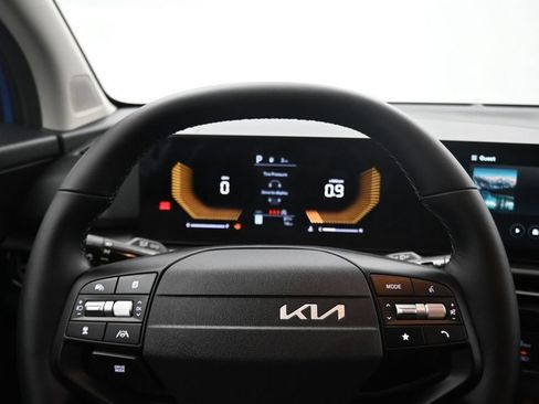 New 2026 Kia Sportage EX FWD image 24