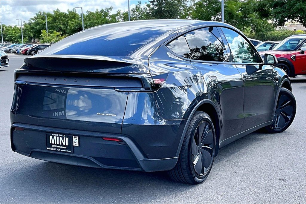 Used 2026 Tesla Model Y Long Range AWD/4WD image 11