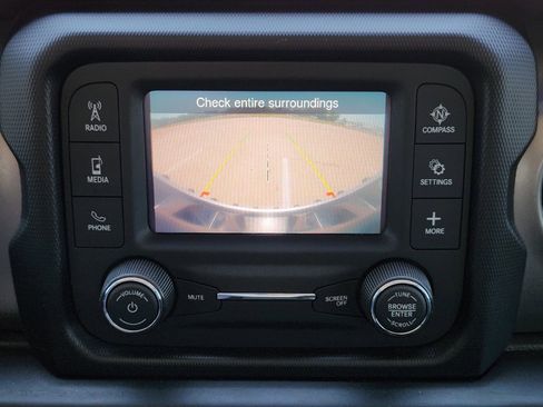 Used 2020 Jeep Wrangler Sport AWD/4WD image 24