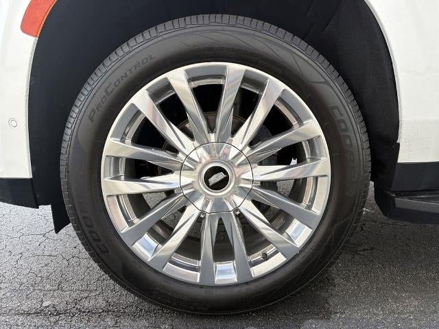 Certified 2022 Cadillac Escalade Premium Luxury AWD/4WD image 11