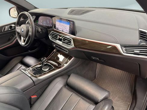 Used 2022 BMW X5 xDrive40i w/ Premium Package image 31