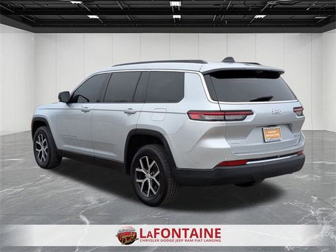 Certified 2024 Jeep Grand Cherokee L Limited w/ Luxury Tech Group II image 3