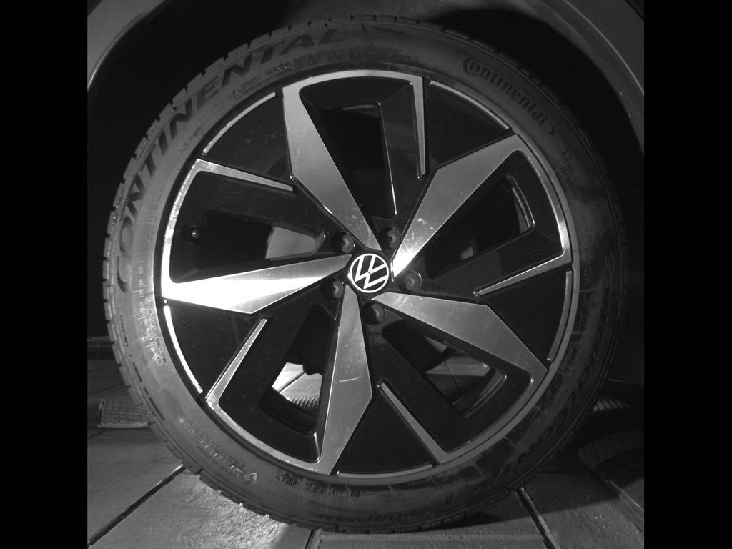 Certified 2023 Volkswagen ID.4 Pro S AWD/4WD image 13