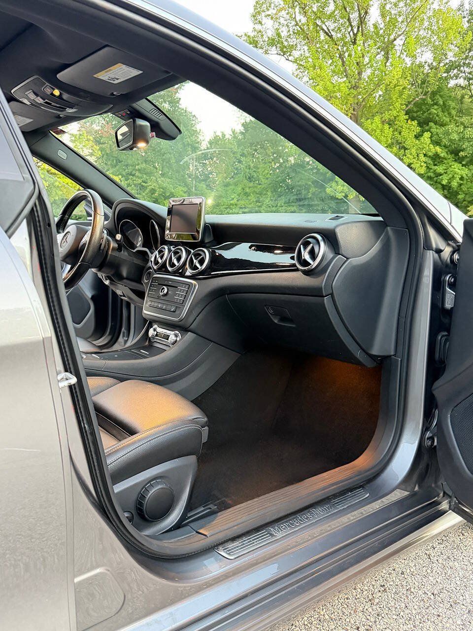 Used 2016 Mercedes-Benz CLA 250 4MATIC image 27