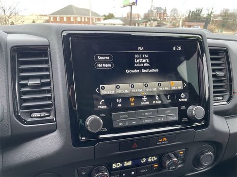 Used 2022 Nissan Frontier Pro-X image 10