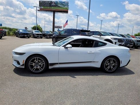 New 2025 Ford Mustang Coupe image 4