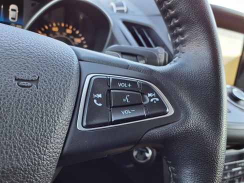 Used 2017 Ford Escape Titanium image 14