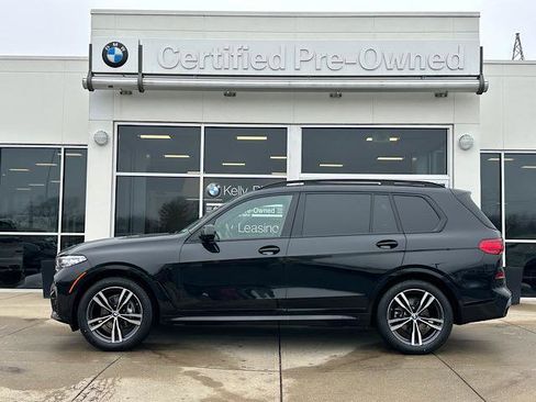 Certified 2022 BMW X7 xDrive40i w/ M Sport Package image 5