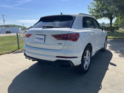 Used 2020 Audi Q3 2.0T Premium Plus image 10