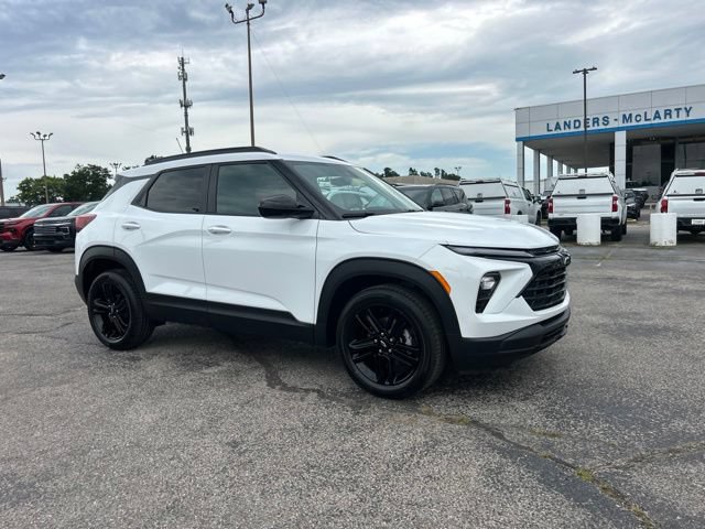 New 2026 Chevrolet TrailBlazer LT w/ Midnight Edition FWD image 1