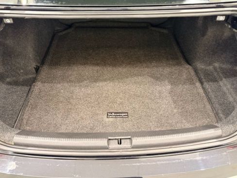 Used 2017 Volkswagen Passat 1.8T R-Line FWD image 32