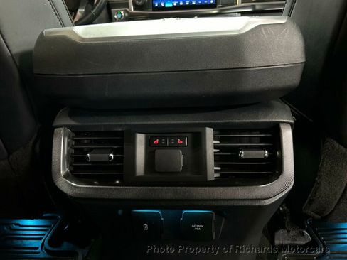 Used 2022 Ford F150 Platinum AWD/4WD image 23