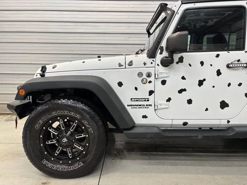 Used 2014 Jeep Wrangler Unlimited Sport w/ Quick Order Package 24S AWD/4WD image 4