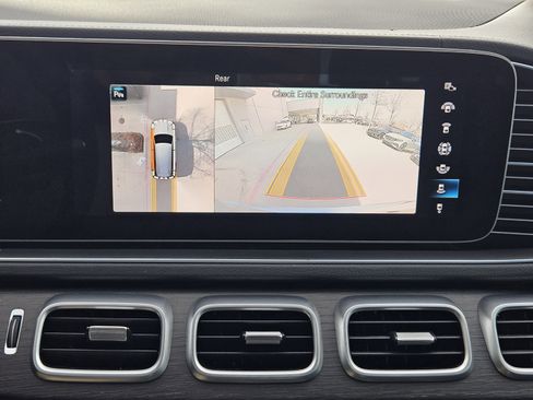Certified 2023 Mercedes-Benz GLS 450 4MATIC image 10