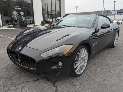 Used 2011 Maserati GranTurismo Convertible RWD image 2